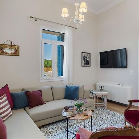 Villa Remedio Neon Khorion  外观 照片