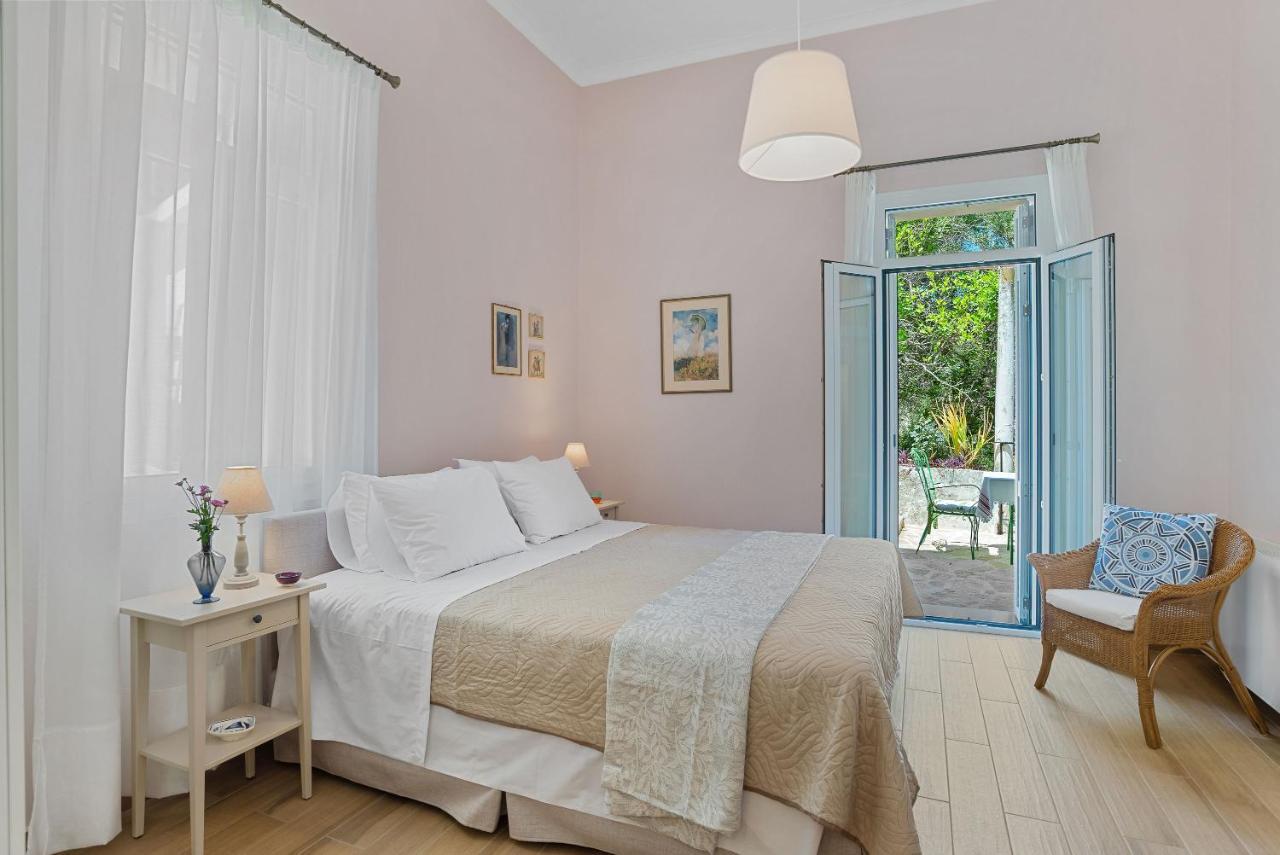 Villa Remedio Neon Khorion  外观 照片